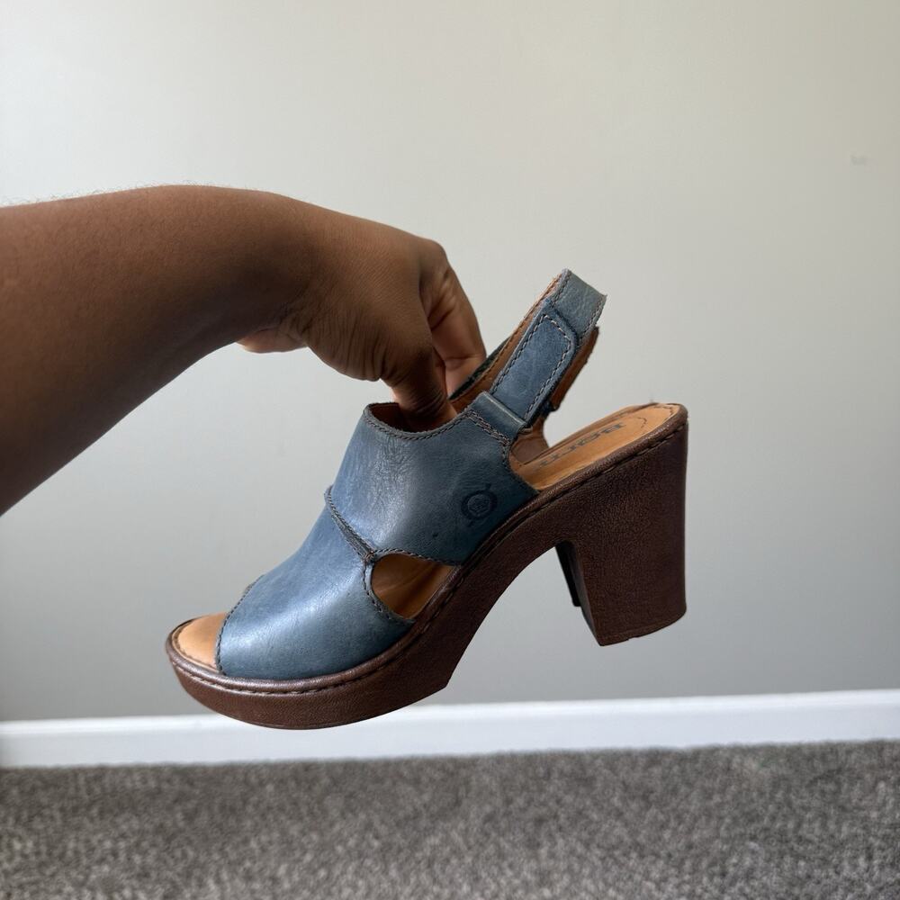 BORN WEKIVA Blue Leather Open Toe Slingback Pumps Sandals Block Heel Sz 7 Chunky